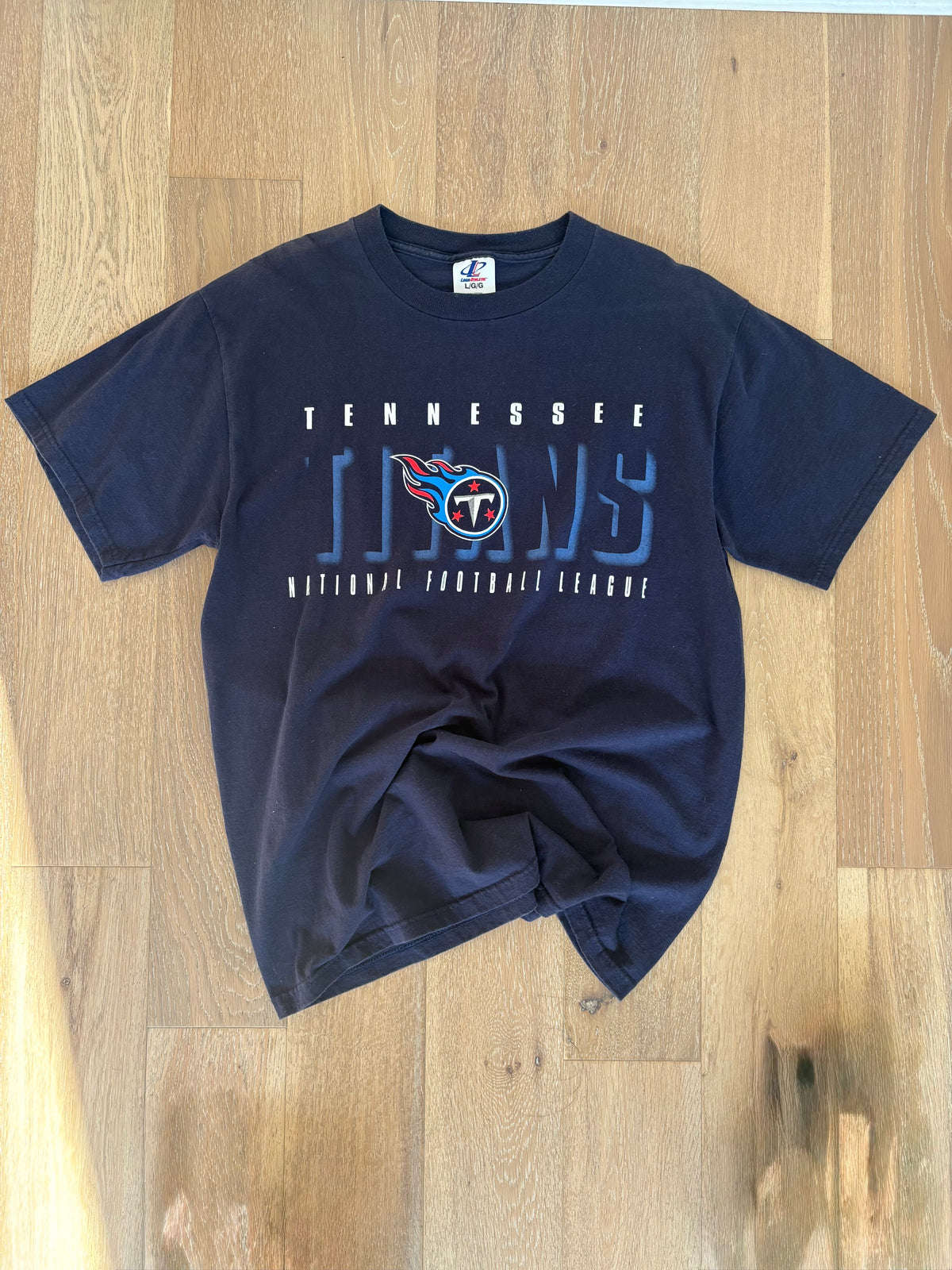 Vintage Y2K Tennessee Titans T-Shirt — , L