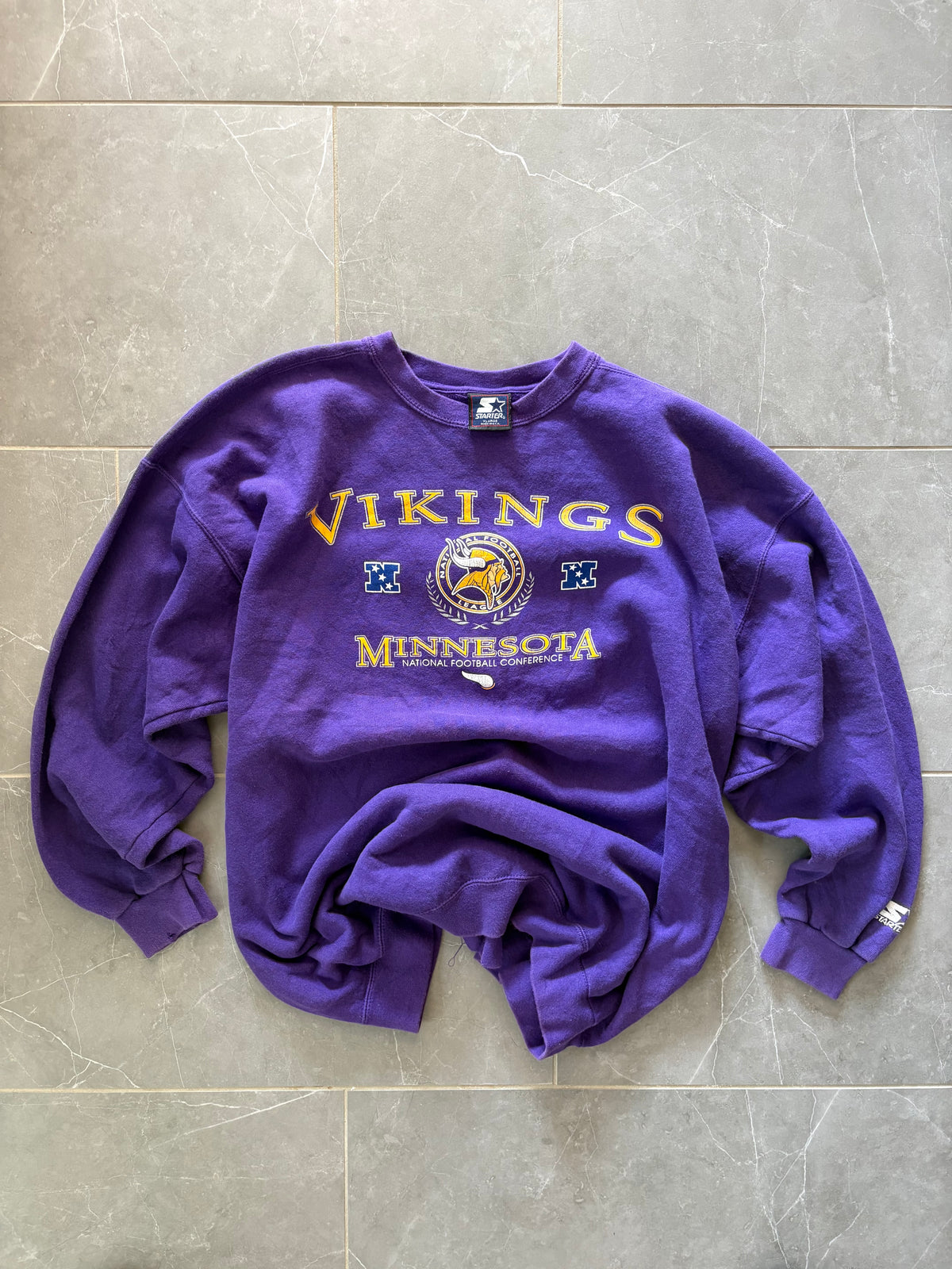 Vintage 90s Minnesota Vikings Sweatshirt — , XL