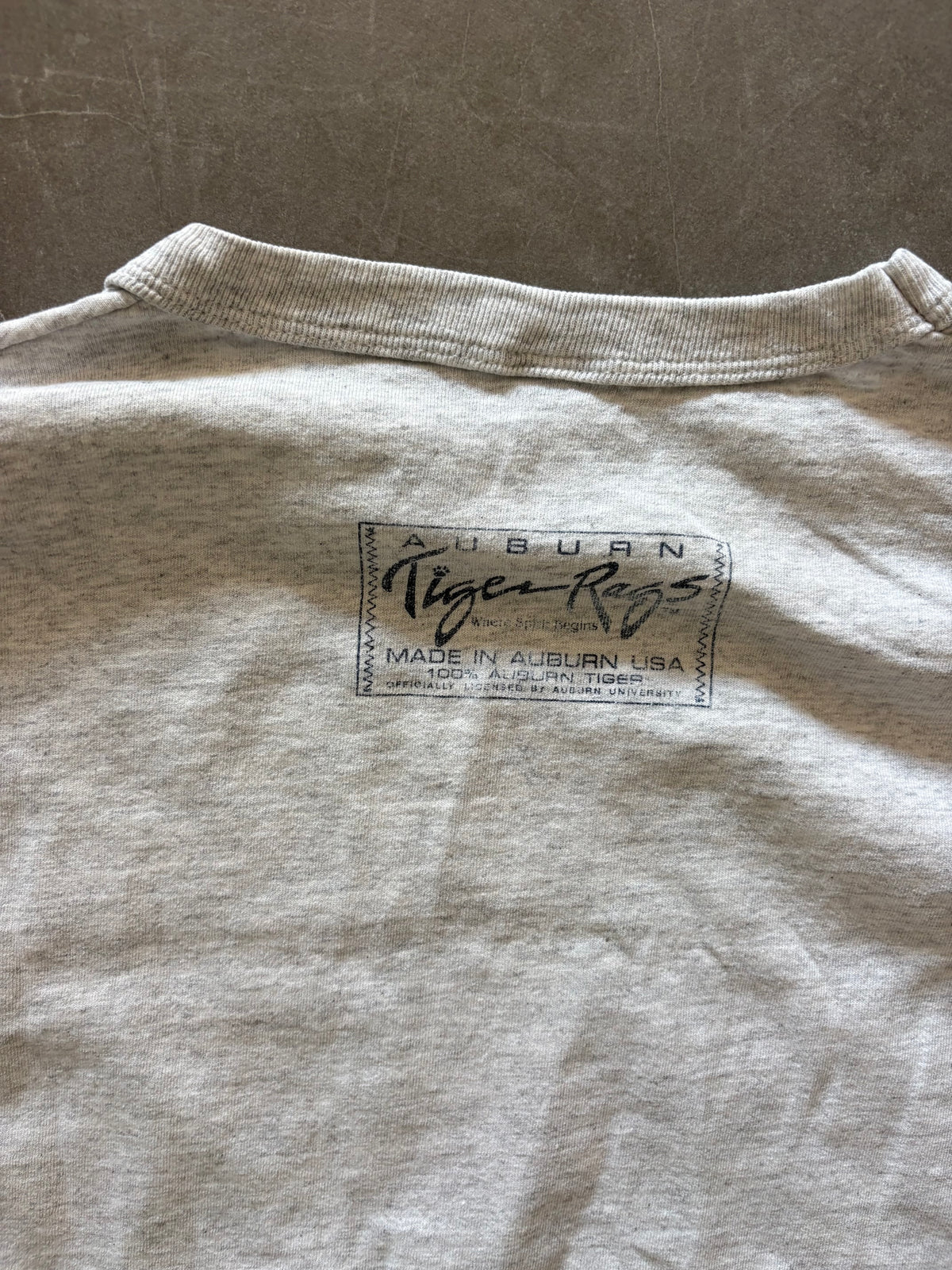 Vintage 90s Auburn Single Stitch T-Shirt — , L