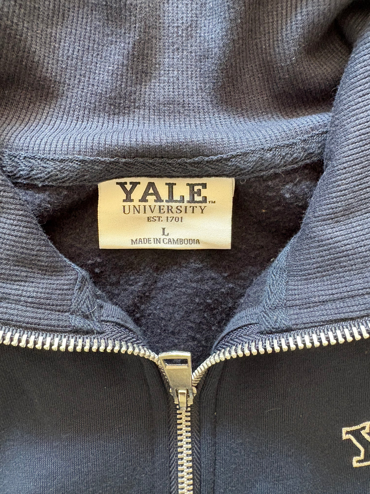 Yale Cropped Sweatshirt 6